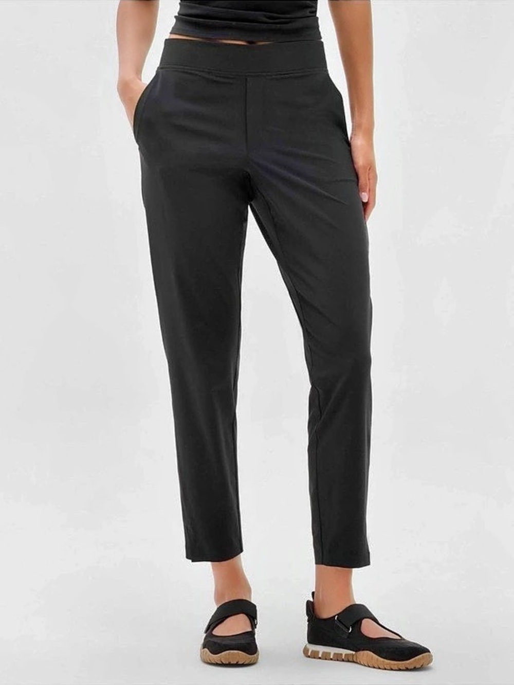 NWT Athleta Brooklyn Ankle Pants Black Size 8